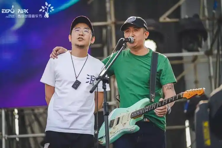 惊心动魄的"大波浪"里你玩得开心吗?