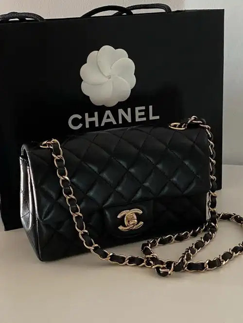 黑金羊皮在那个深圳还没开香奈儿的时代四处寻找小金球,方胖子无果