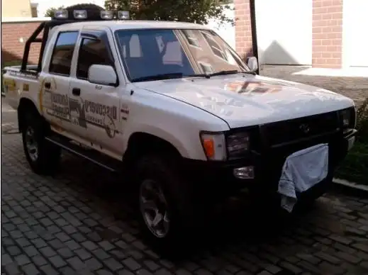 出售皮卡丰田海拉克斯一台(柴油)