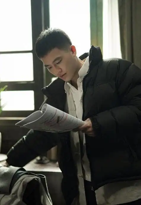 张不开嘴就别演!欧豪吃"馒头",让观众看清"假吃"有多离谱