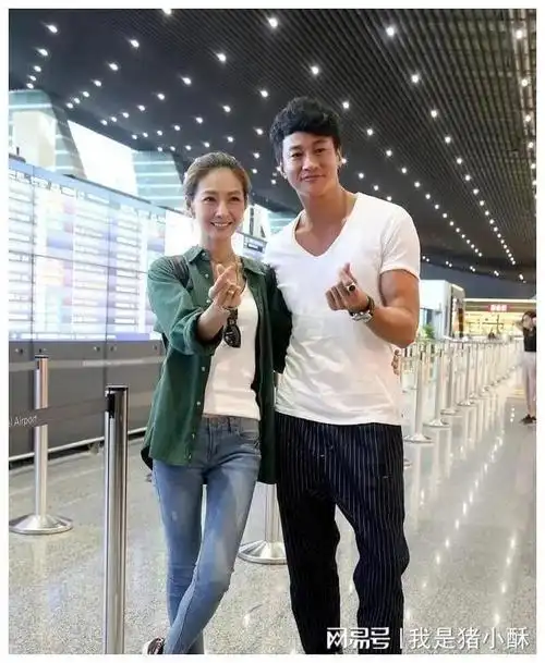 何润东对老婆说:"你跟大明星江疏影撞脸了!