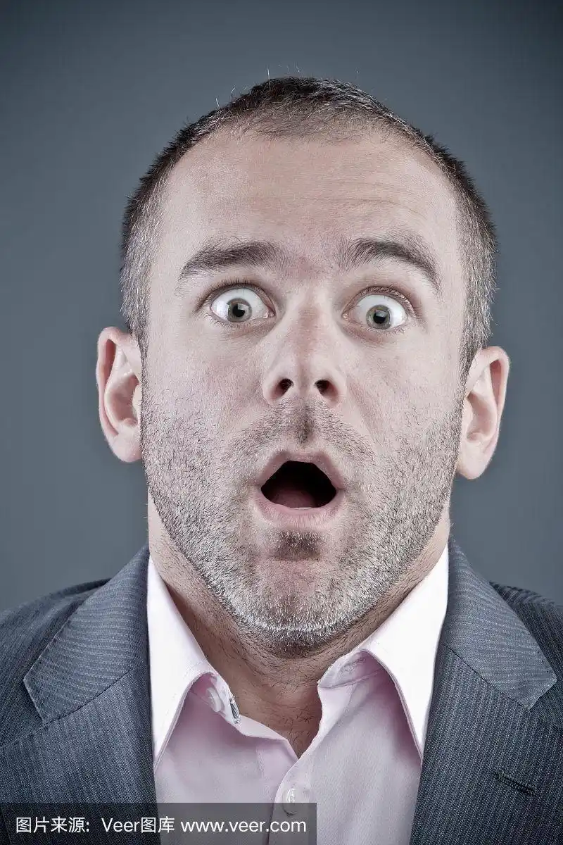 惊讶的男性表情