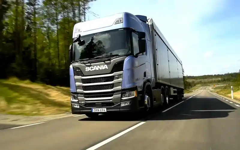 【公路之王】全新一代v8斯堪尼亚(scania) s730