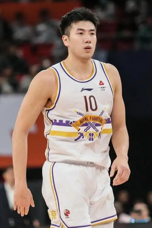 邹雨宸:陶汉林的体重确实是比较大 扛起来是有难度的|邹雨宸|陶汉林