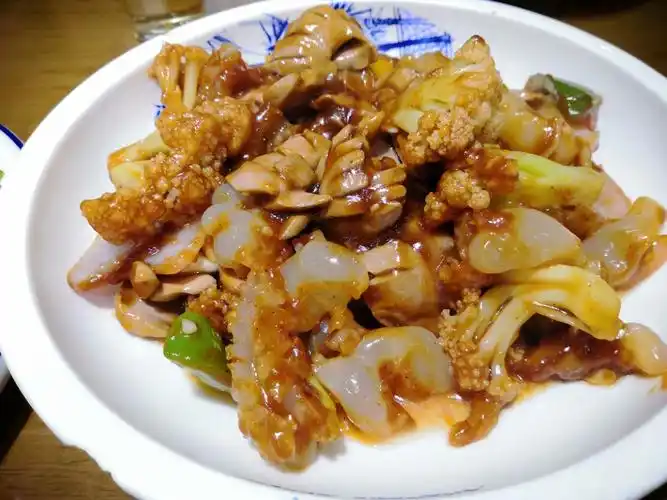 爆炒双脆:偏甜口,腰子和海蜇皮,不明白为什么叫双脆,腰子不脆啊,蔚览