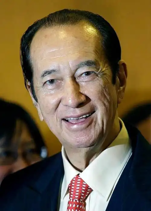 澳门赌王何鸿燊教育子女:父母能给儿女财富,但学问需要自己去学