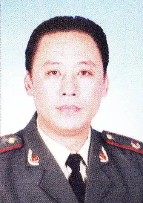 武装特警演员表