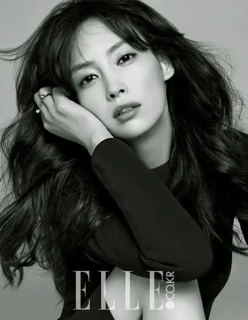 p>李奈映(         ,lee na young),1979年2月22日出生于韩国首尔.