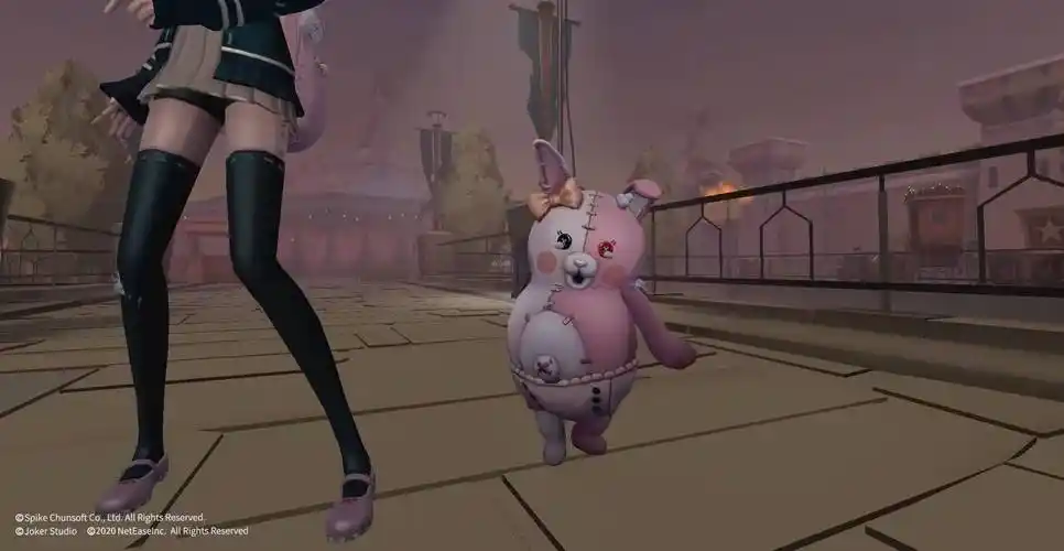 第五人格联动金挂实录,机械师儿子太白了,自带"招鬼"属性