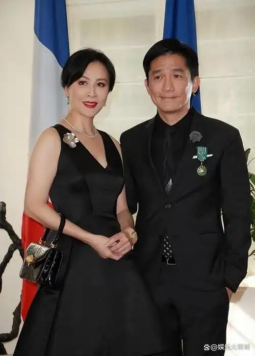 表面爱老婆,好男人,但没那么简单的6位港圈男星?你