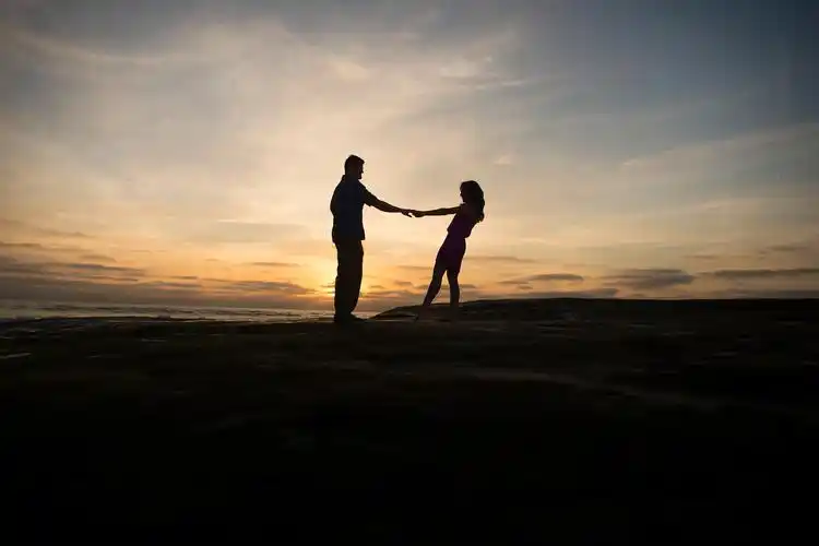 首页 桌面壁纸 高清壁纸 浪漫情侣唯美高清桌面壁纸 上一张 下一张