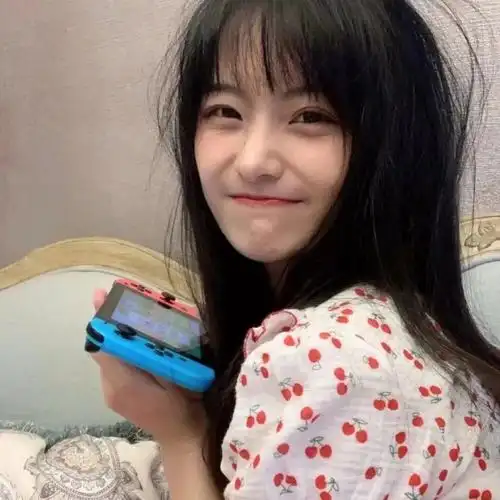 漂亮又呆萌的女生照片