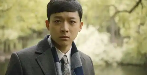 觉醒年代柳眉泪别陈延年不仅是因为爱情也因飞不出父母的牢笼