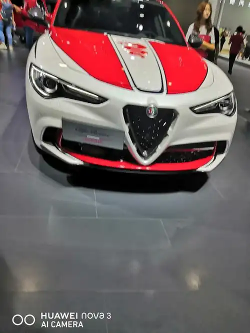 罗密欧与朱丽叶豪车