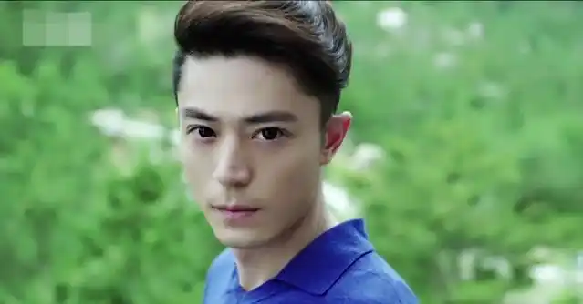 杨洋霍建华从来都是生人勿近脸,只有在她们面前会暴露出流氓本质