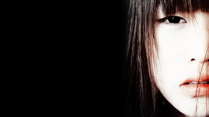 黑色背景美女电脑桌面高清大图预览1920x1080_美女壁纸下载_墨鱼