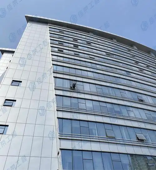 长沙玻璃幕墙维修外墙玻璃改窗户幕墙漏水换胶维修