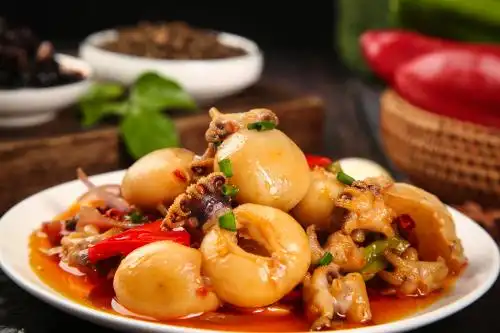 一盘爆炒墨鱼仔 麻辣墨鱼仔