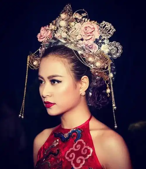 扯白||从少女偶像到越南最红女歌手,16年如何改变一个女孩……_黄垂玲