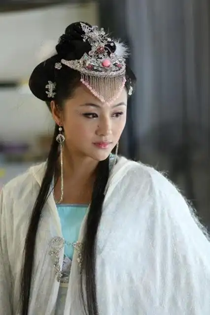 就有扮演者了,霍思燕,林依晨等女星都曾在影视剧演过七仙女(七妹哦)