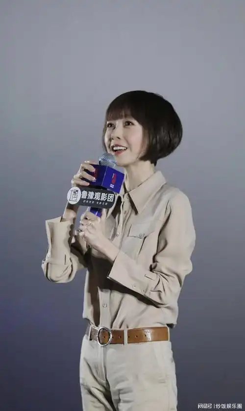 53岁陈鲁豫暴瘦认不出一头短发英姿飒爽身形消瘦好像纸片人