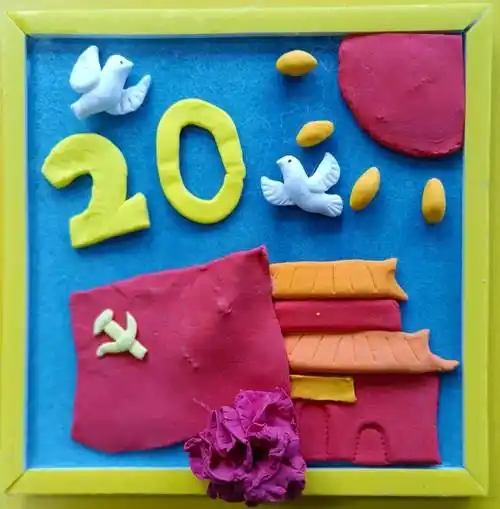 王梓卿 11岁指导教师 顾奇工艺-粘土浮雕画《党旗耀童心》赵一诺 10岁