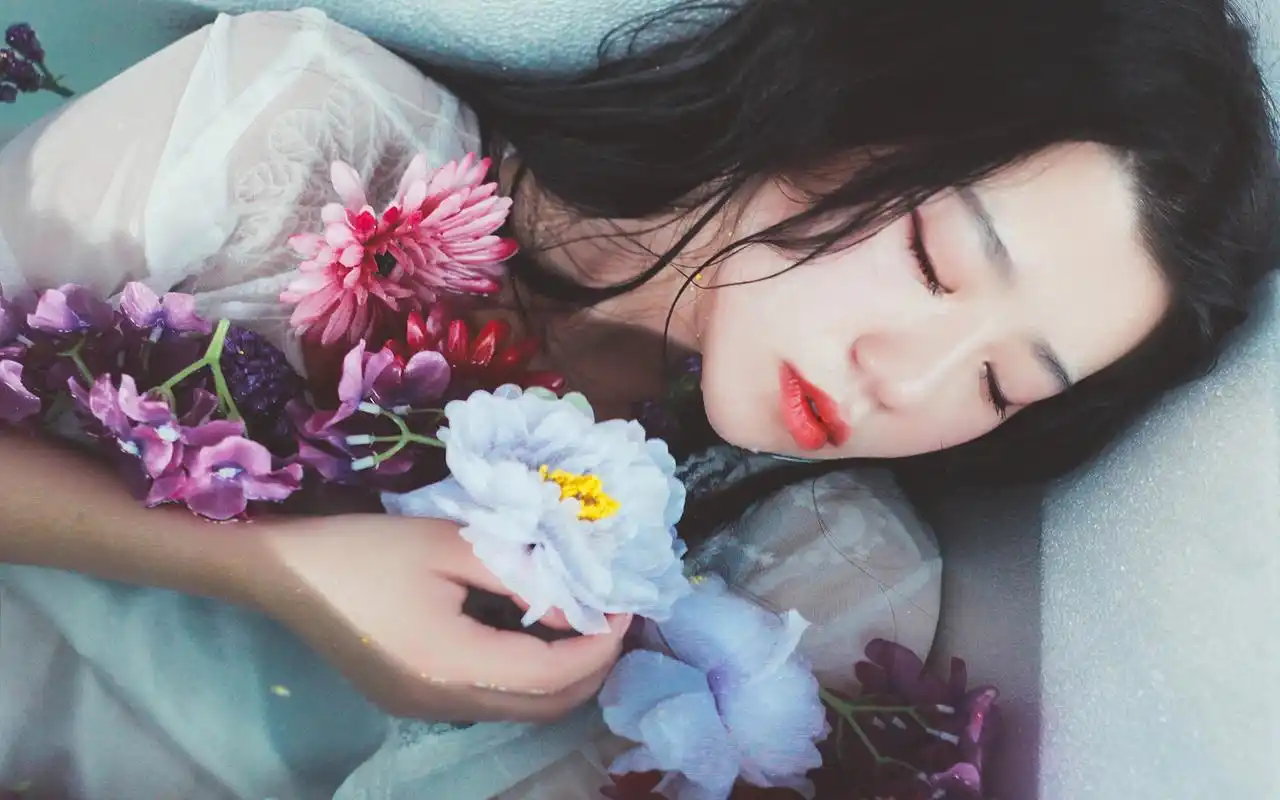 高清壁纸,美女壁纸,唯美意境伤感美女壁纸欣赏