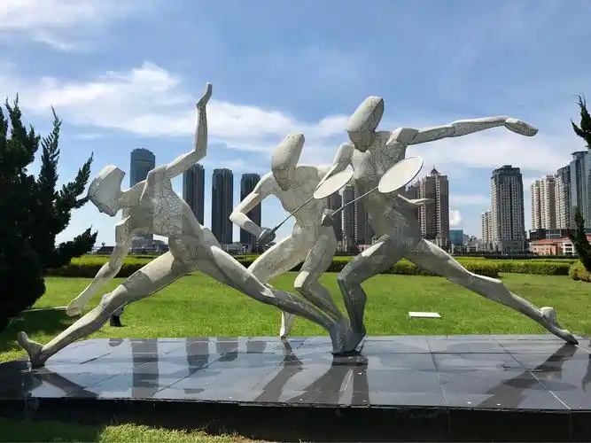 大连星海湾广场城市雕塑
