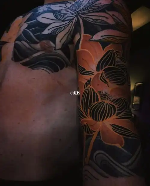 刺青  #纹身  #新传统纹身  #半甲纹身  #莲花纹身  #北京纹身