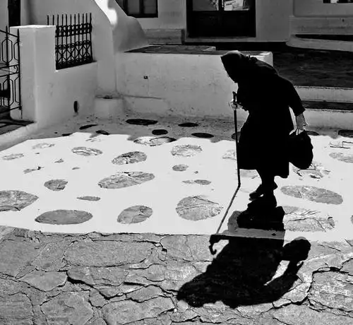 道路,路,公路,欧洲,欧洲人,仅一个女性,仅一个人,阴影,光线,工具,影子