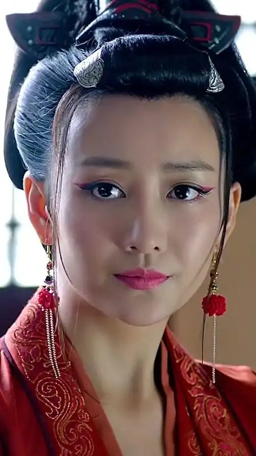 王鸥 的古装气质与韵味可还行