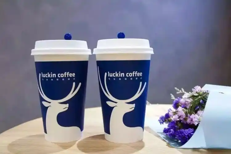 你把小蓝杯喝亏了22个亿逼得它要去美国上市了