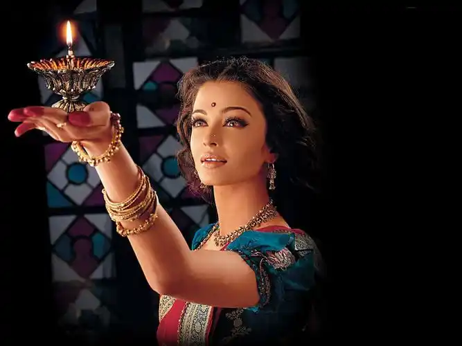 最养眼的印度女明星艾西瓦娅·雷演绎佳片:宝莱坞生死恋