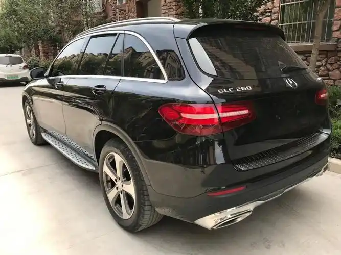 【济南】2016年3月 奔驰glc级 glc260 2.0t 4matic 豪华型 自动档