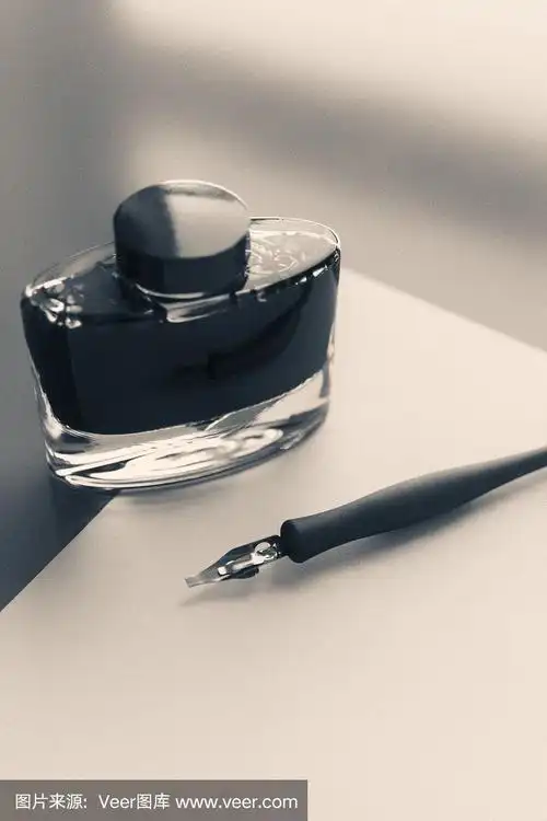 字母钢笔和墨水