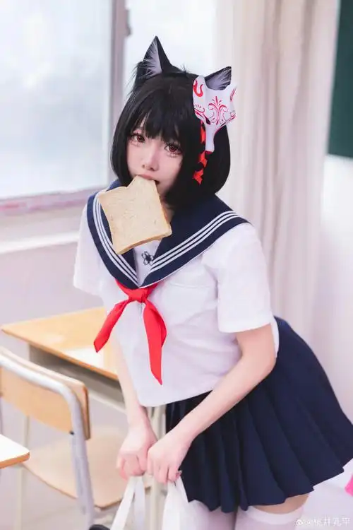 cosplayjk碧蓝航线山城桃井乳平