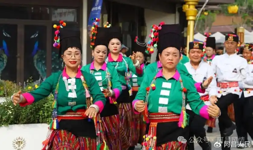 瑞丽市阿昌族第十届阿露窝罗节盛大举行