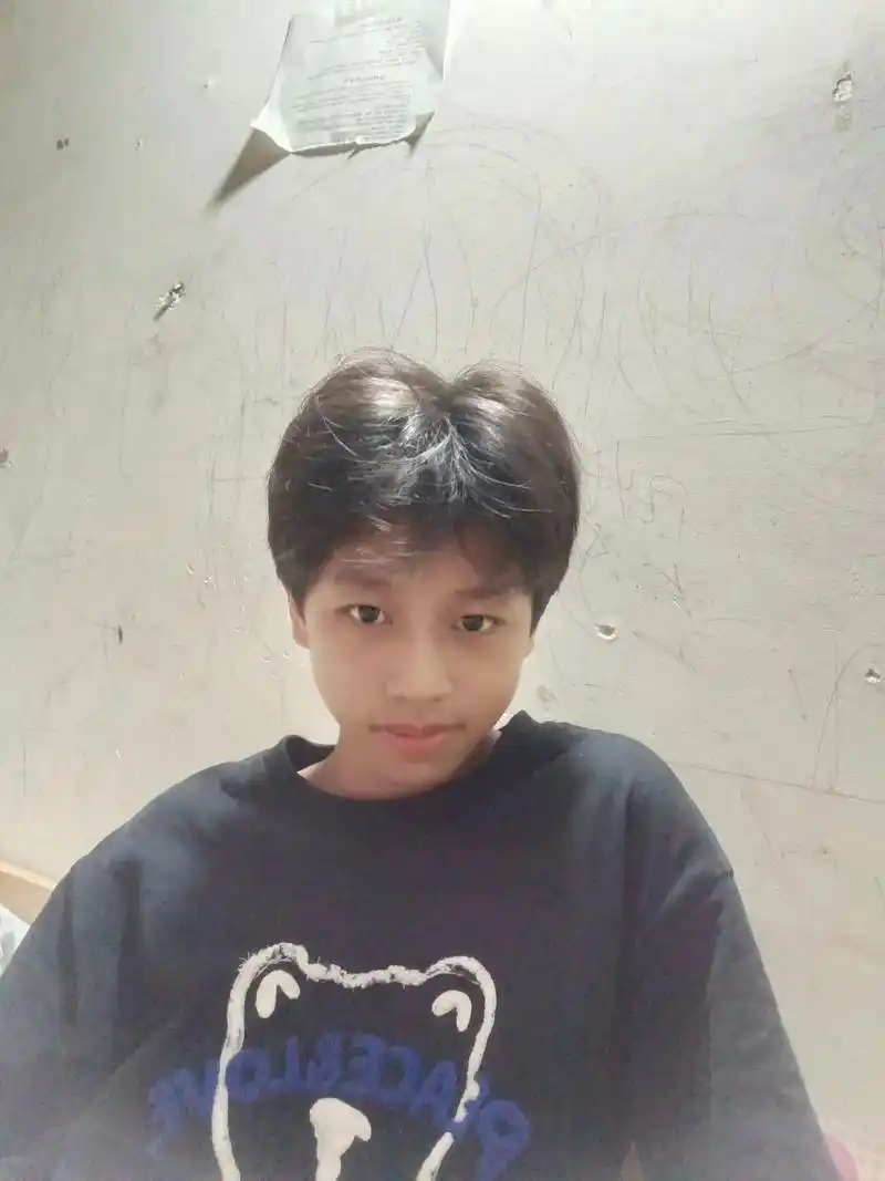 我的男孩相识15年,跌跌撞撞你已经15岁了养育你15年