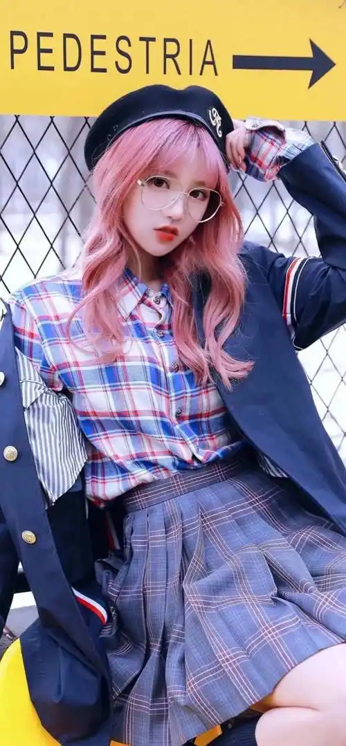 手机美女壁纸230126_素材_版权_网络