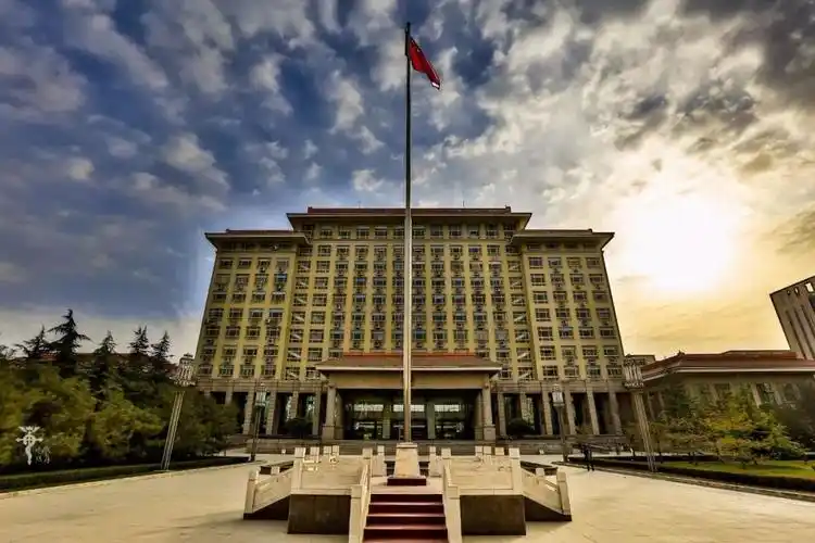 军校巡礼|第十四站:武警工程大学(附往年录取线)