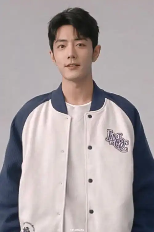 肖战蓝白棒球服造型