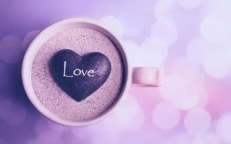 情侣间心形图案咖啡唯美温暖治愈系图片桌面壁纸高清