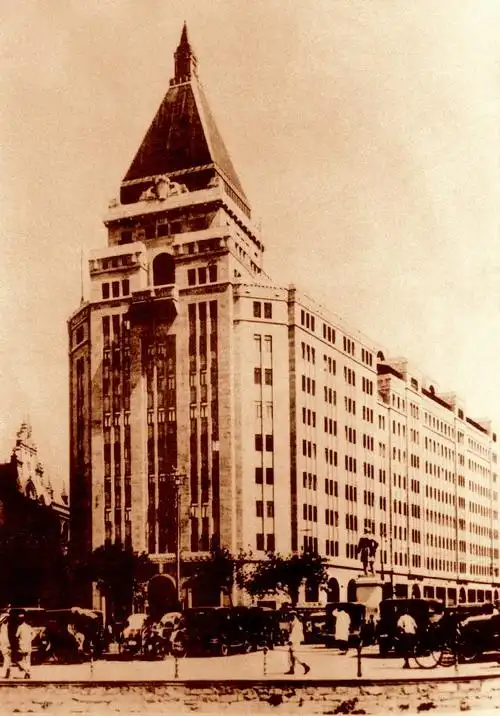 上海外滩的沙逊大厦(今和平饭店)曾是沙逊家族在远东著名的标志.