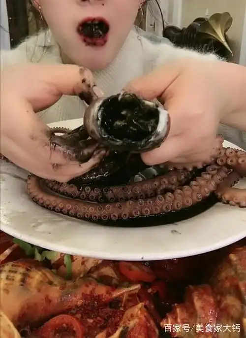章鱼和八爪鱼哪个更好吃?喷出的墨汁能不能吃
