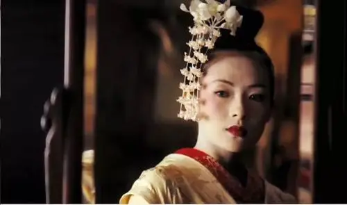 杨紫琼巩俐章子怡剧照章子怡《艺妓回忆录》中最惊艳片段根据美国作家