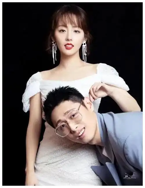 买超决定娶张嘉倪的举动让自己的家庭不满,尽管他作为超级富二代可以