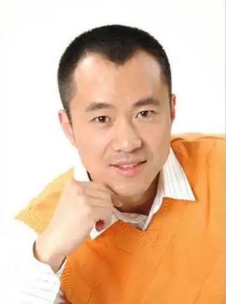 邱启明(原中央电视台主持人)_尚可名片