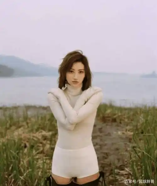 景甜10年前旧照被扒,看到原图瞬间懵了,简直难以相信自己的眼睛