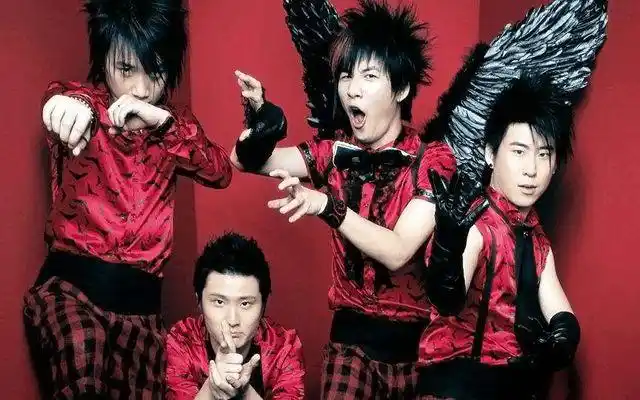 的花儿乐队,但你一定听说过《洗刷刷》,《穷开心》,《化蝶飞》等歌曲