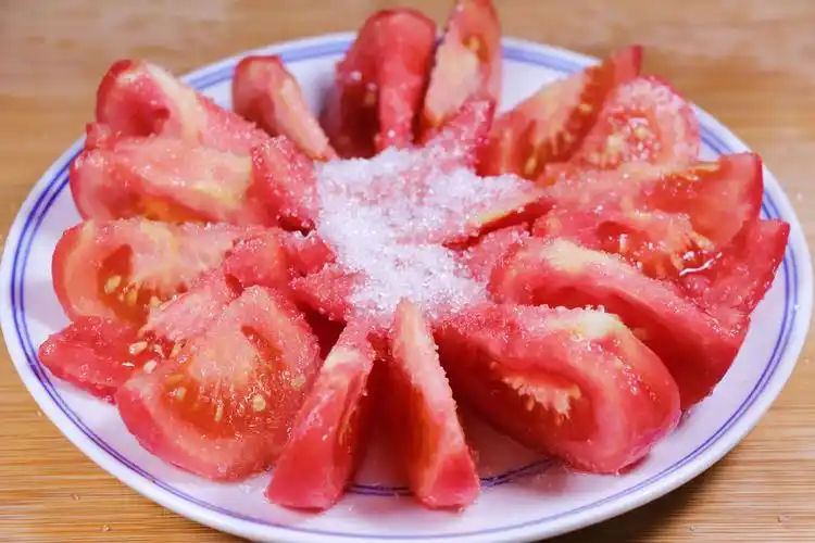 糖伴西红柿的功效(糖伴西红柿:美容养颜,降低血压,防癌抗氧化)